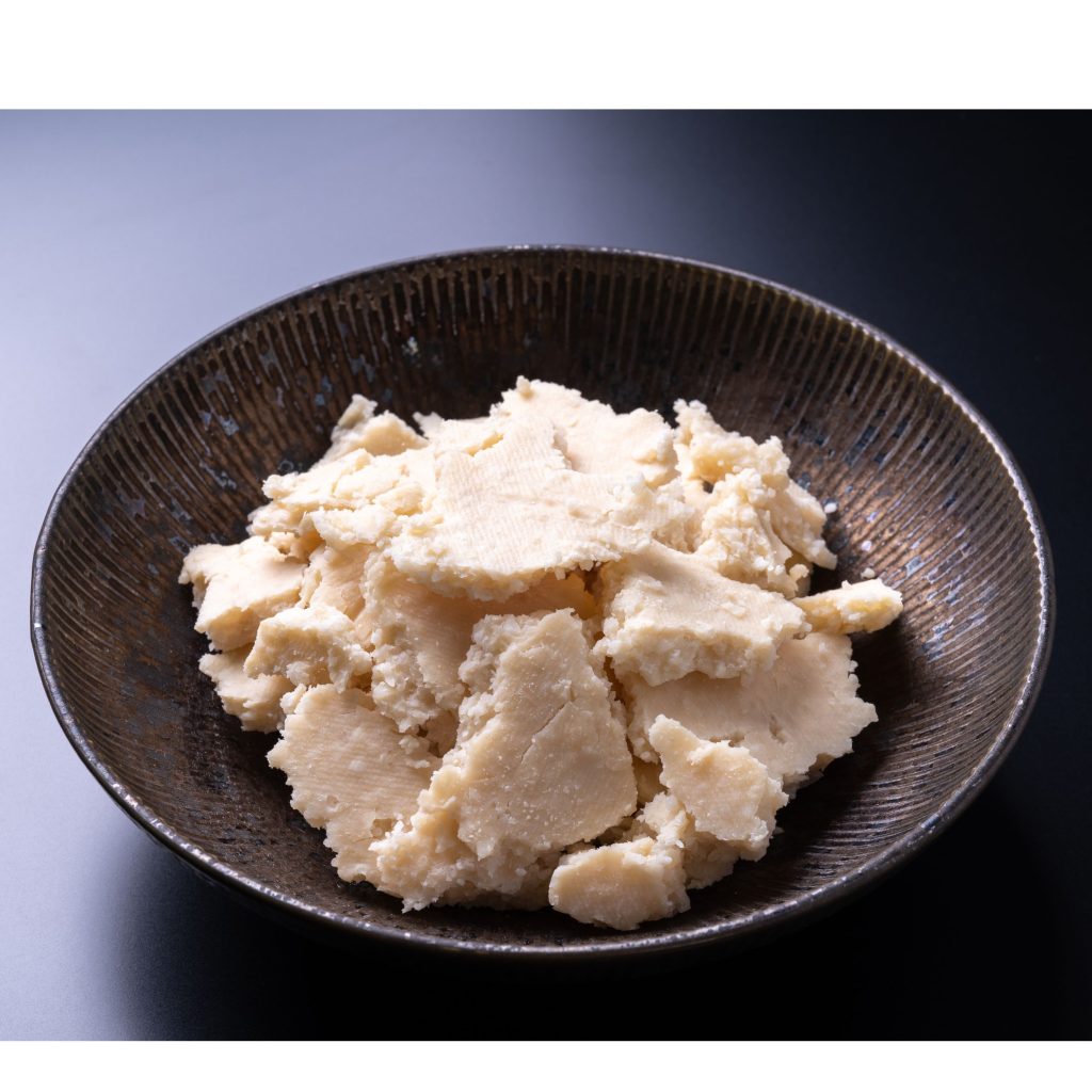 舞鶴あんぱんに使用する酒粕