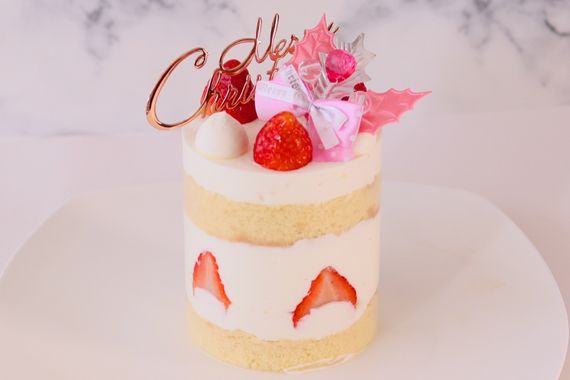 2025年クリスマスケーキ 生クリームデコレーション 3号サイズ